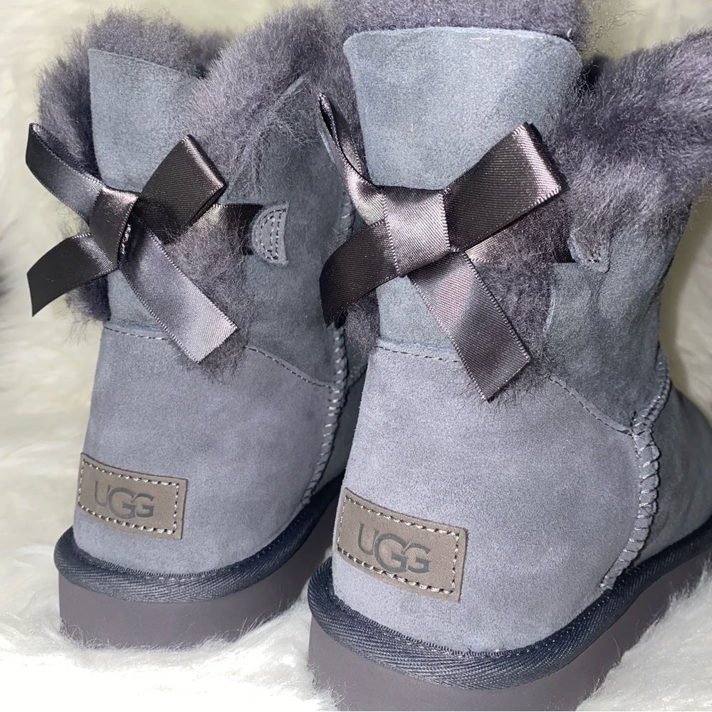 UGG - Picture 11 of 15